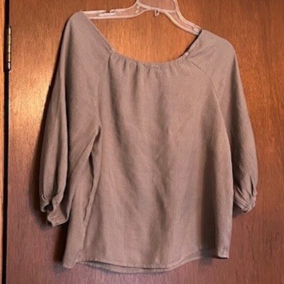 Antonio Melani Women's Brown Top size small - Picture 2 of 2